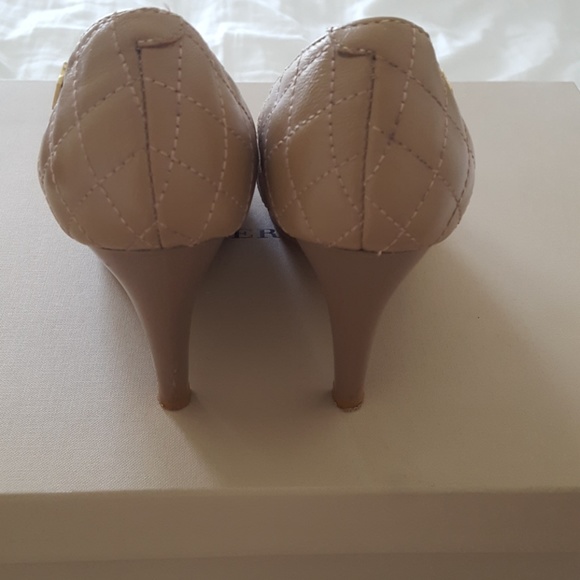 Heel - Picture 2 of 4